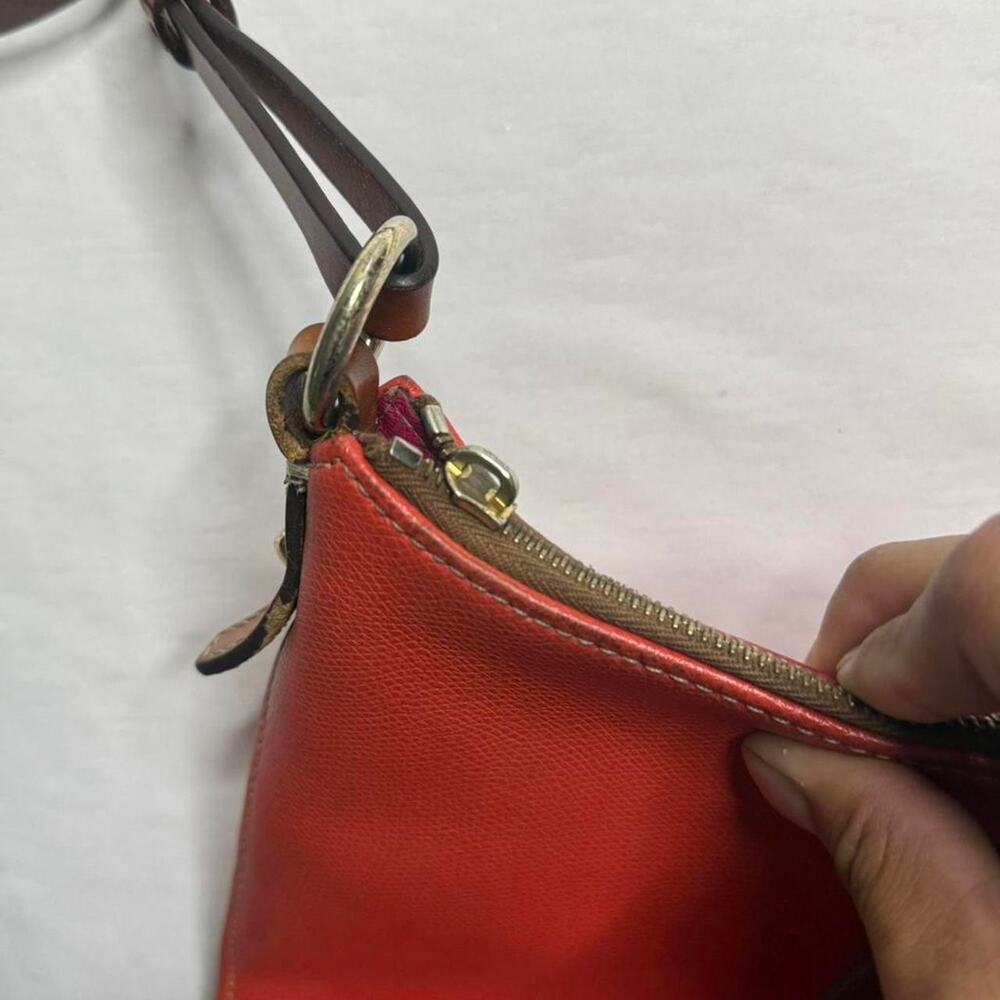 Dooney & Bourke Claremont red leather Hobo shoulder bag & Bourke &Bourke - Picture 8 of 8